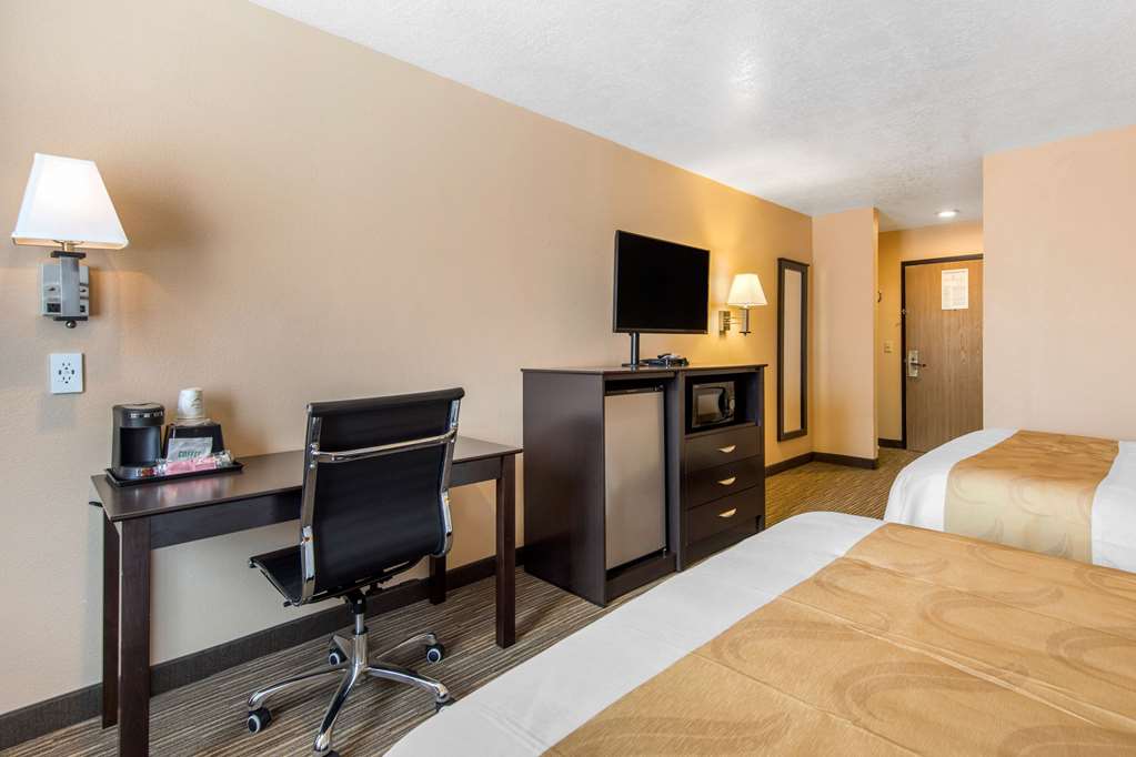 Quality Inn & Suites Albuquerque North near Balloon Fiesta Park - photo 14