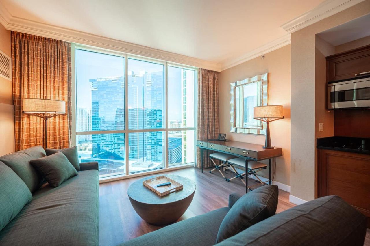 No Resort Fee Strip View Suite Free Valet Pool