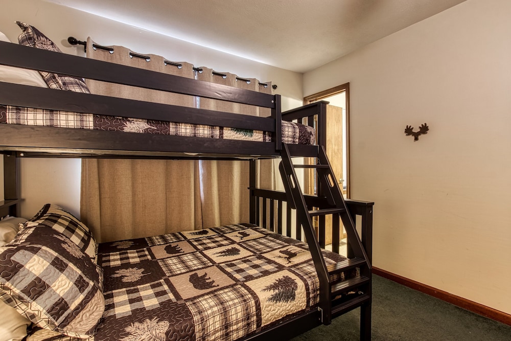 Pinecrest Hotel B - photo 20