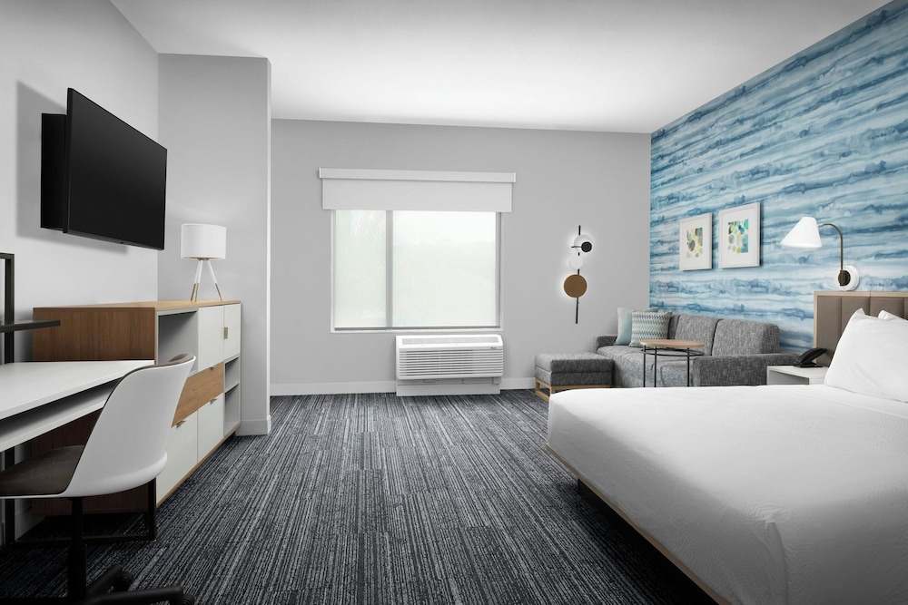 TownePlace Suites By Marriott Lake City - photo 11