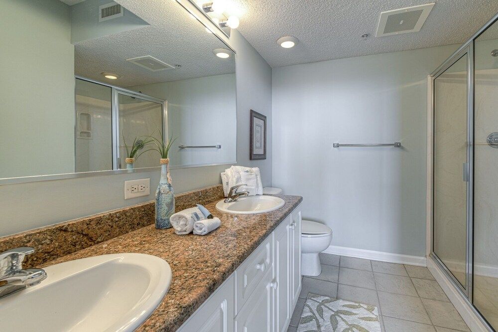 North Tower #407 3 Bedroom Condo by Redawning - photo 29