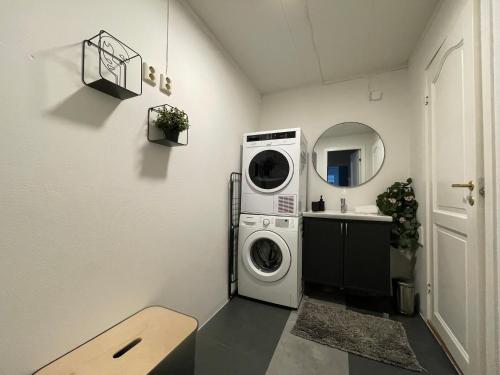 The Green House of Stavanger BnB 14 Central Sauna and Airport Shuttle — 4-Star Luxury Hotel in Stavanger, Norway