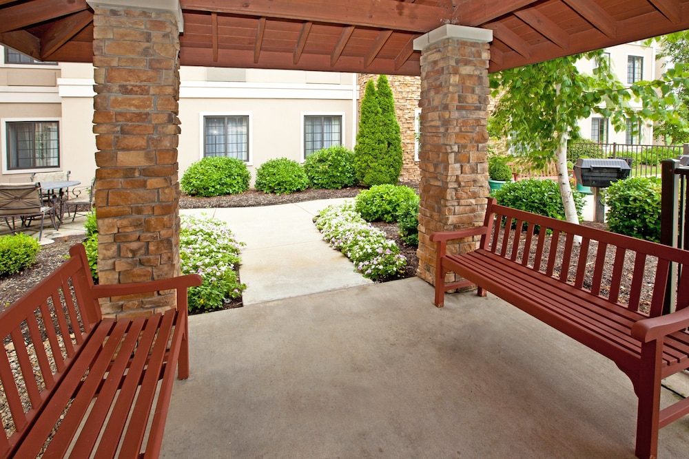 Staybridge Suites Louisville East by IHG - photo 30