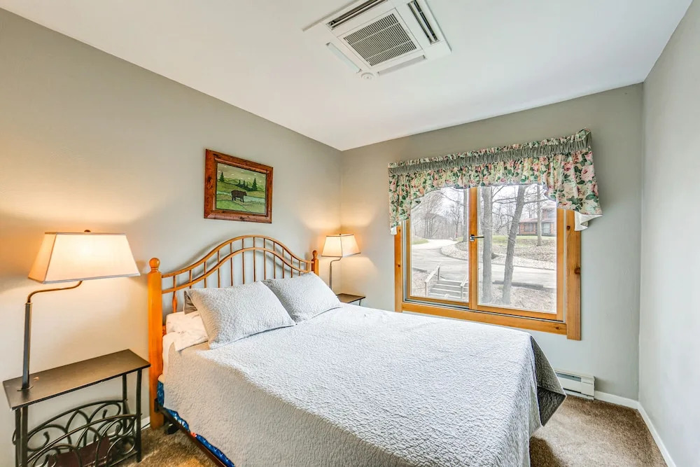 Pristine Resort Townhome 2 Mi to Seven Springs Mtn - photo 4
