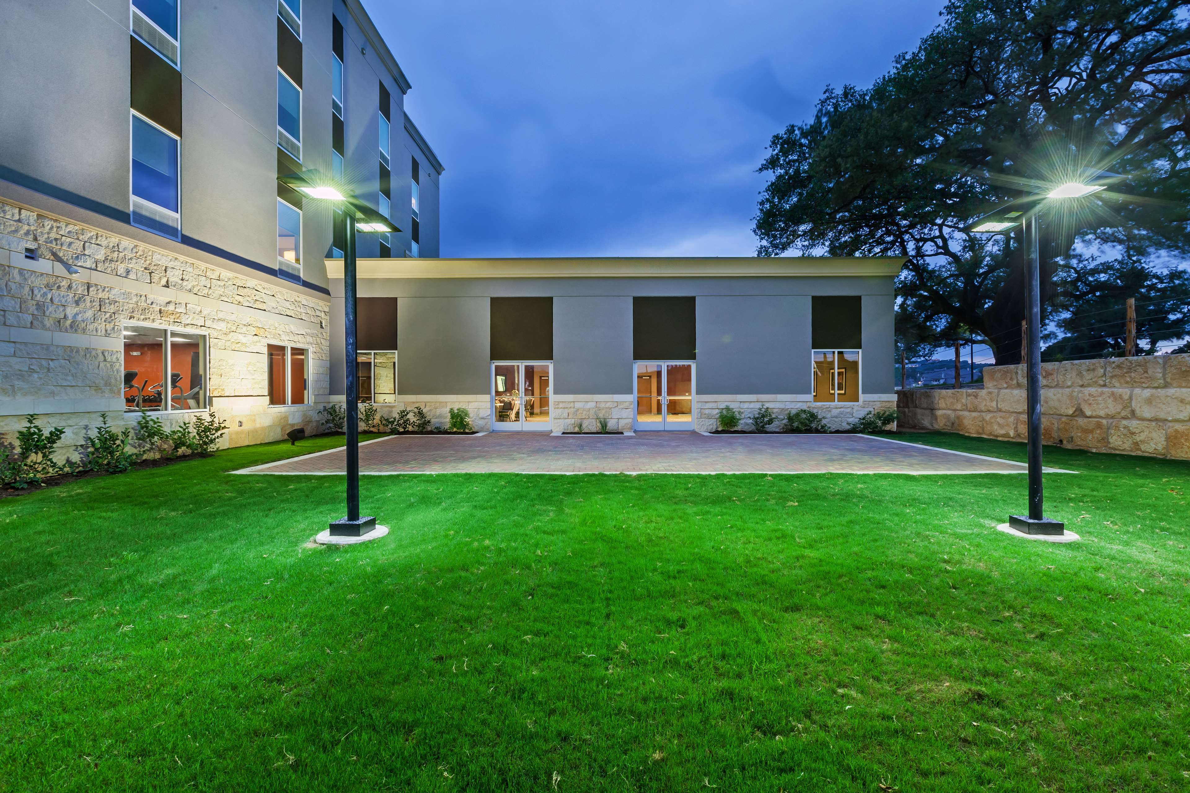 Hampton Inn Bulverde Texas Hill Country - photo 3