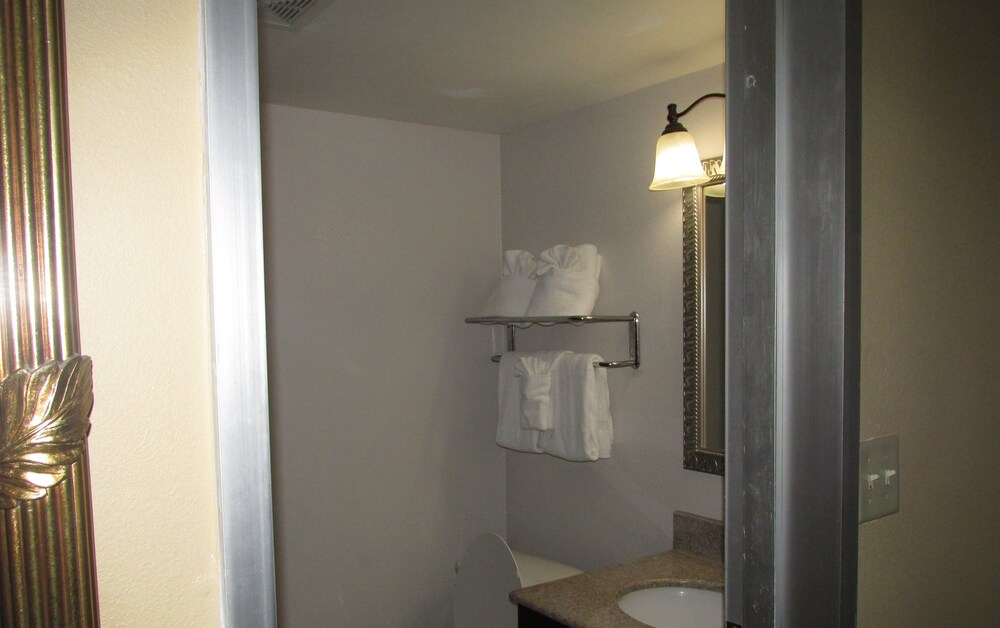 Charleston Grand Hotel - photo 32