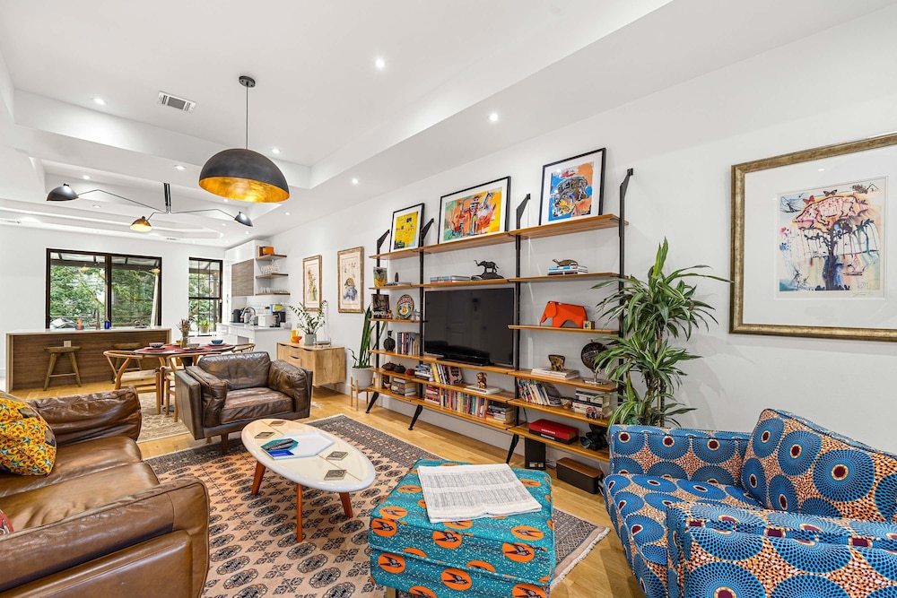 Bainbridge by Rove Duplex w Deck Backyard in Brooklyn, United States