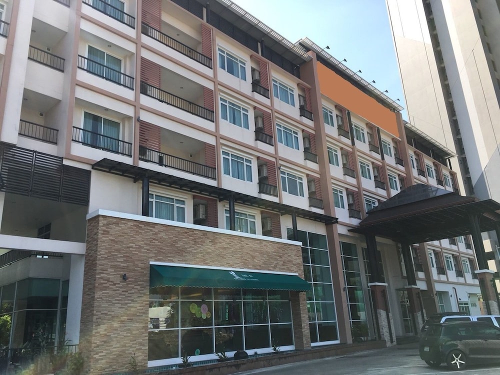 Dheva Residences Suites