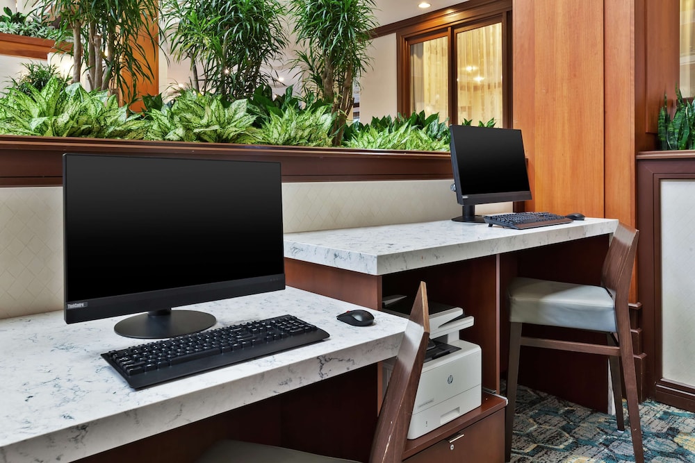 Hotel Auburn Hills - photo 31