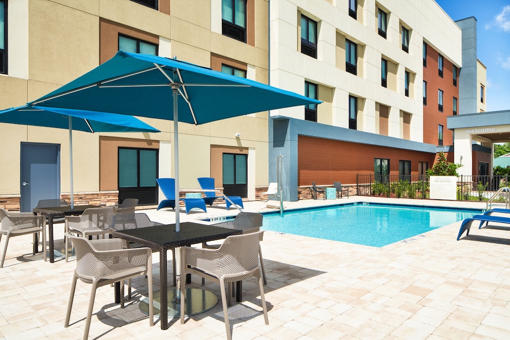 Hampton Inn Clewiston - photo 15