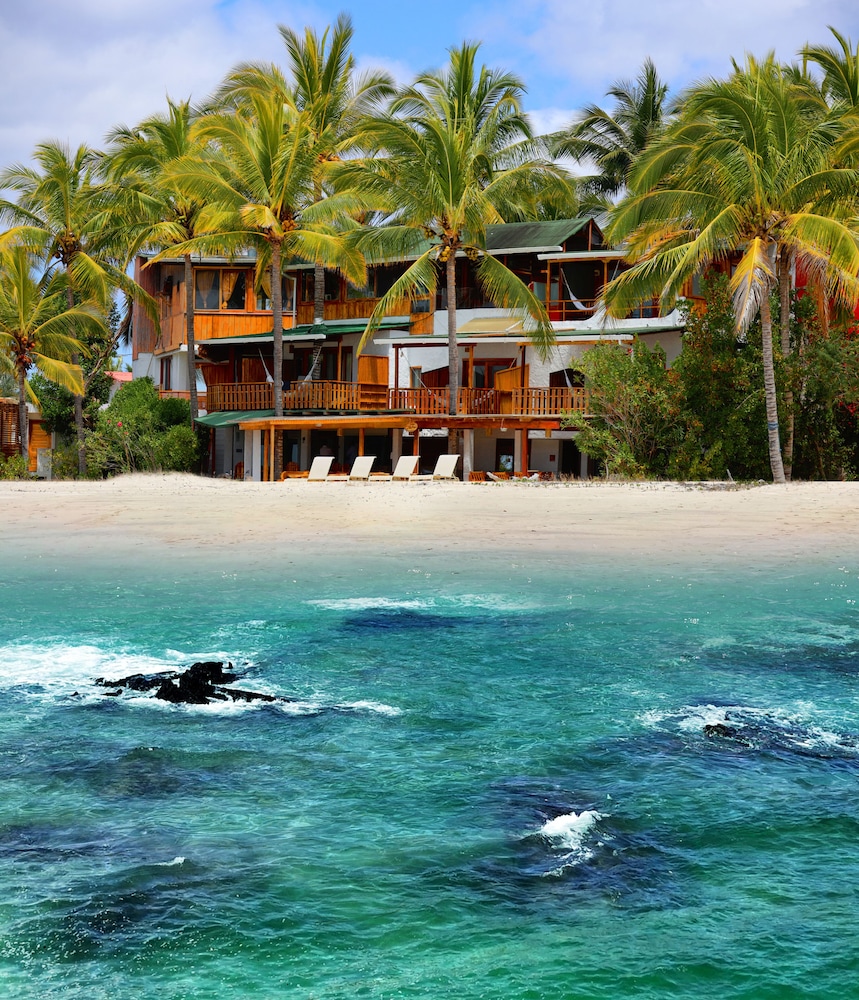 La Casa de Marita — 4-Star Luxury Hotel in Puerto Villamil, Ecuador