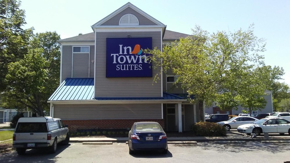 InTown Suites Extended Stay Newport News VA North - photo 28