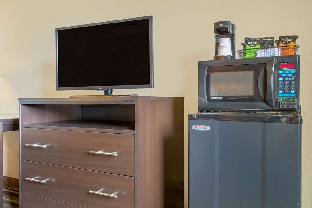 Super 8 by Wyndham Weston WV - photo 6
