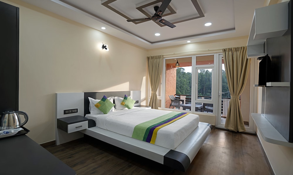 Treebo Sky Vista Suites with Hill View in Chikmagalur, India