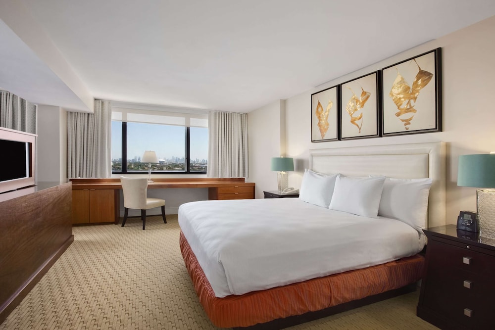 Hilton Miami Airport Blue Lagoon - photo 12