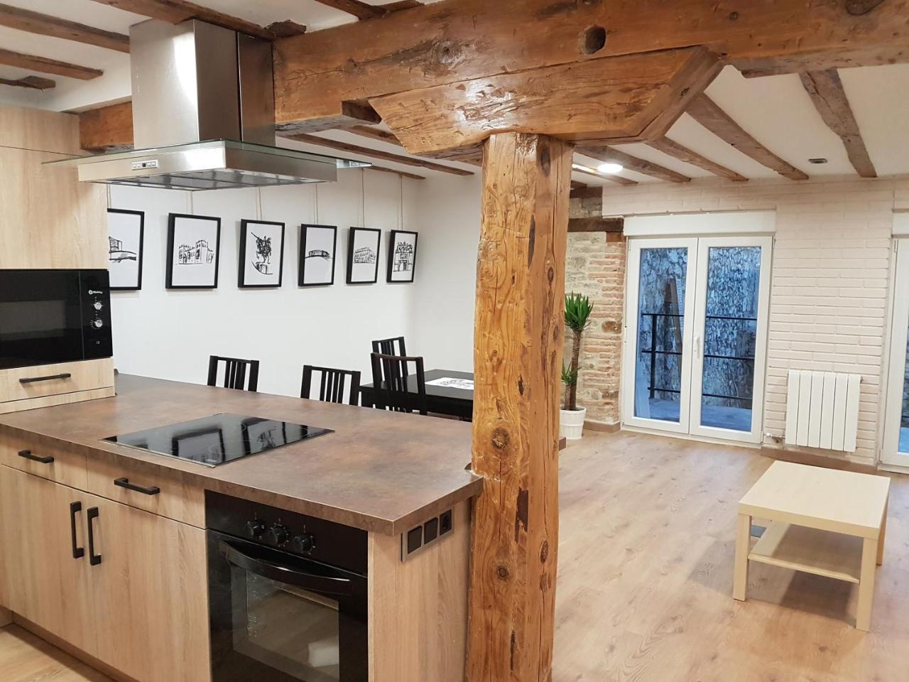 Gumerflat Patio Yaard Parking Wifi Fibra Free Downtown — Burgos