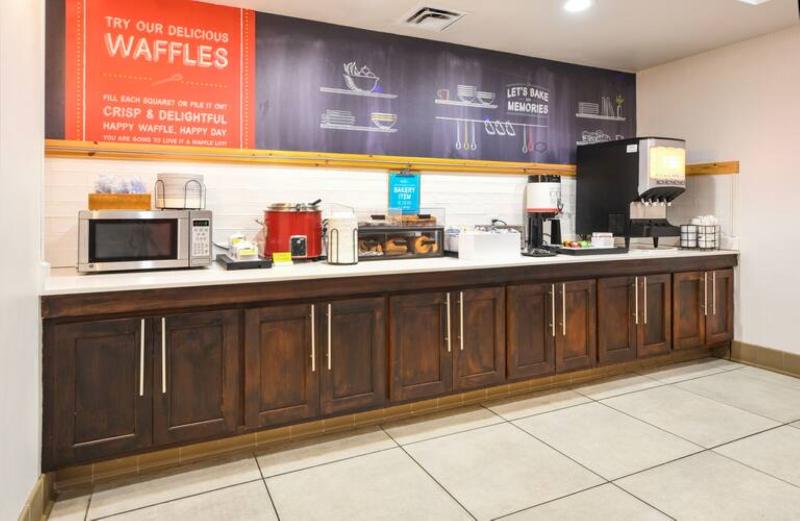 Hampton Inn Bryant - photo 34