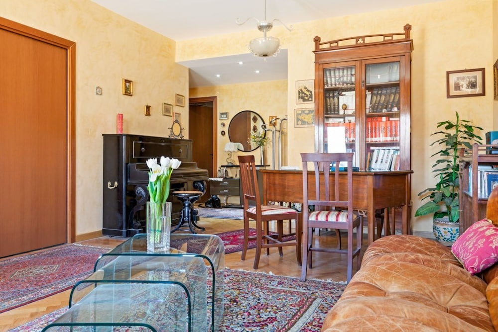Scala dei Turchi Stylish Apartment — 4-Star Luxury Hotel in Porto Empedocle, Italy