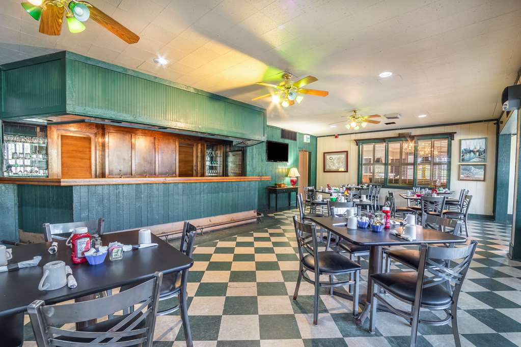 Quality Inn & Suites Santee I 95 - photo 35