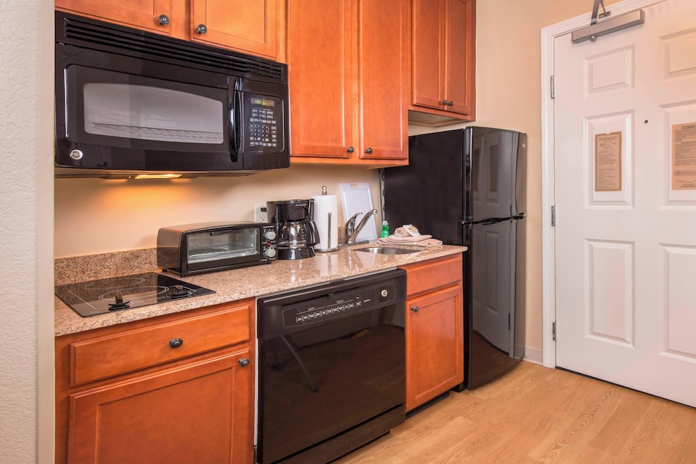 Towneplace Suites by Marriott Clinton at Joint Base Andrews - photo 11