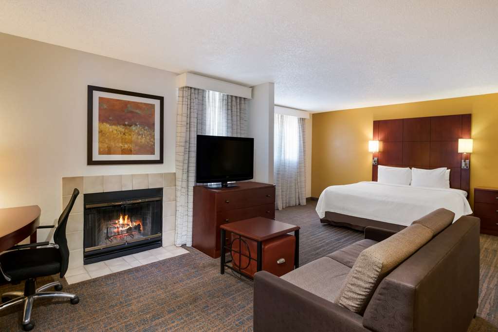 SenS Suites Livermore SureStay Collection by Best Western - photo 25