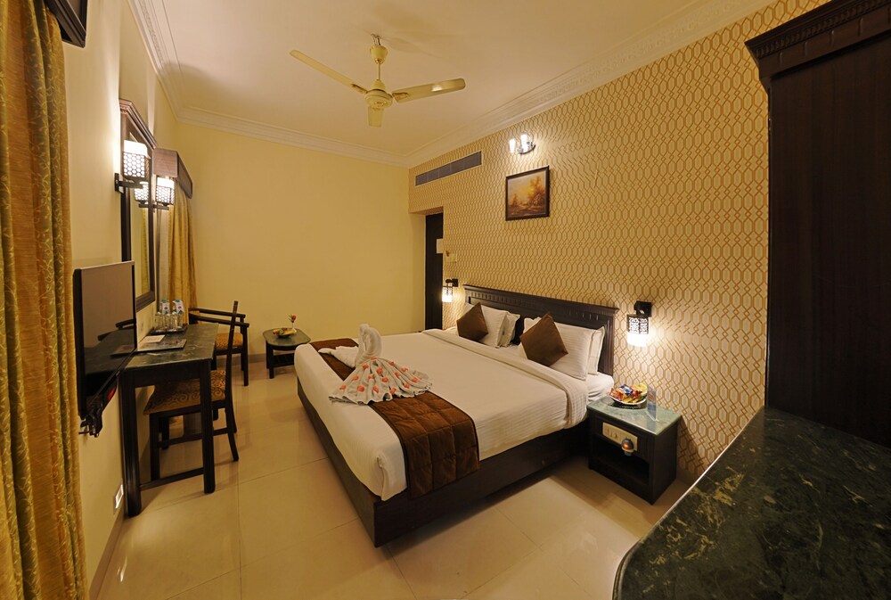 AMS Raj Palace Sundar in Chennai, India