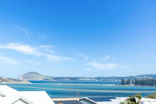 13A Elliot Ave BYO Linen SeaViews Walk to Beach Bikeway Wi Fi — hotel in Hayborough