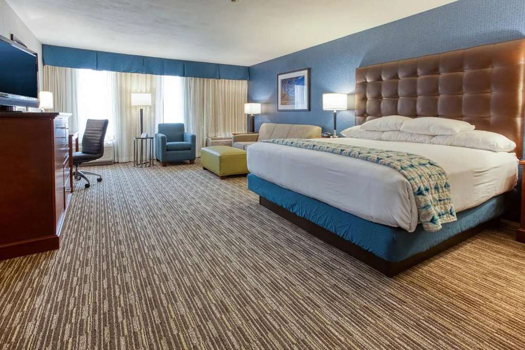 Heritage Inn & Suites St. Louis Fenton Trademark by Wyndham - photo 2