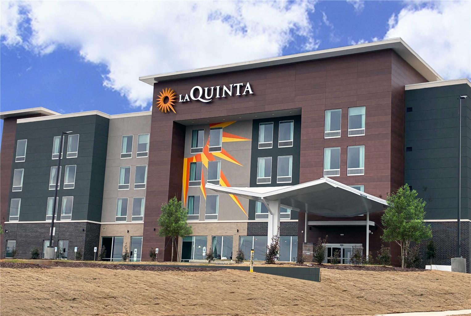 La Quinta Inn & Suites by Wyndham Athens I 65 in Athens, United States