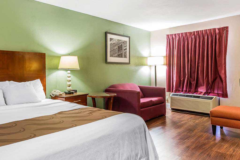 Quality Inn & Suites near Robins Air Force Base - photo 14