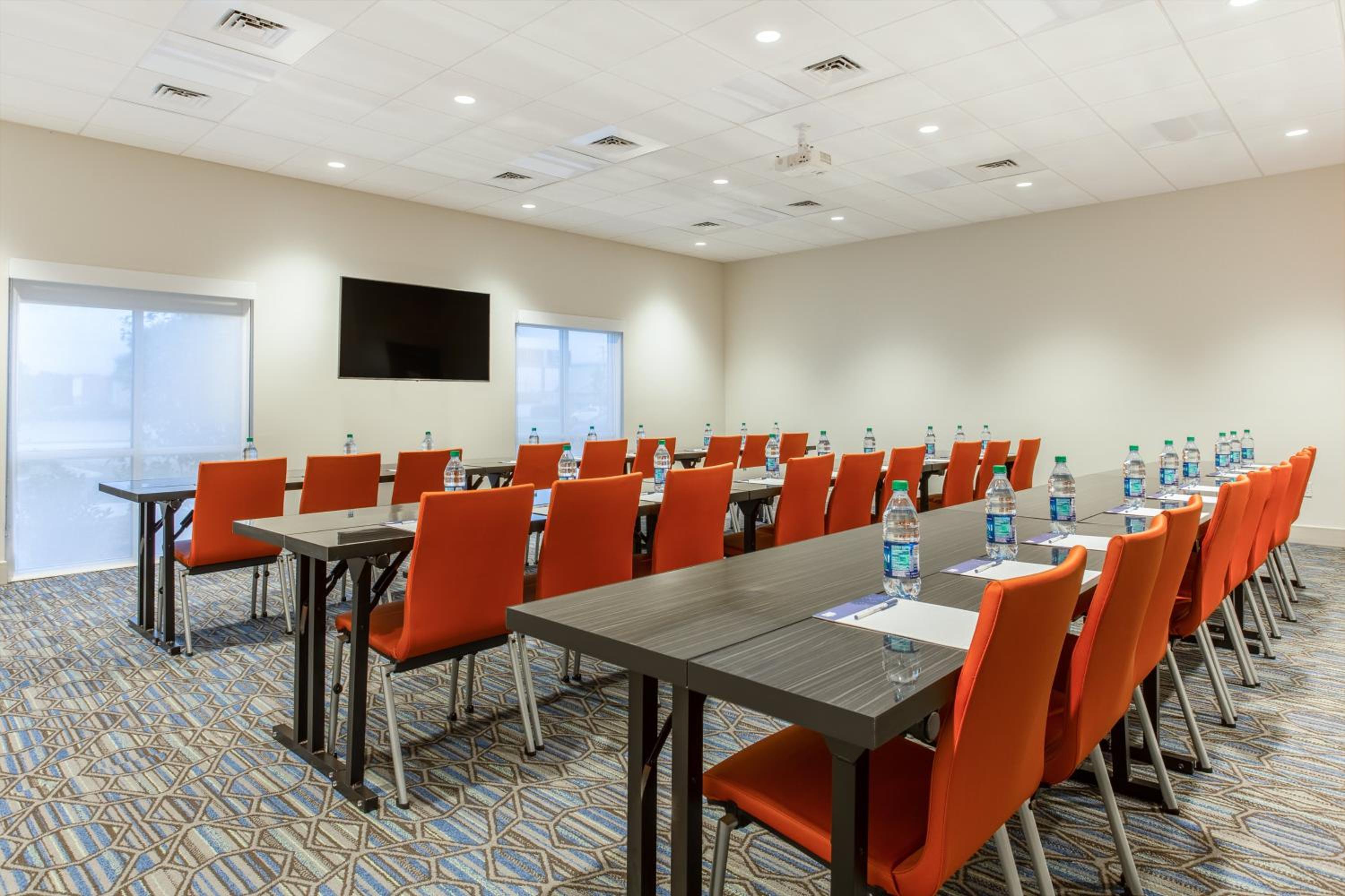 Holiday Inn Express & Suites Ottawa - photo 149