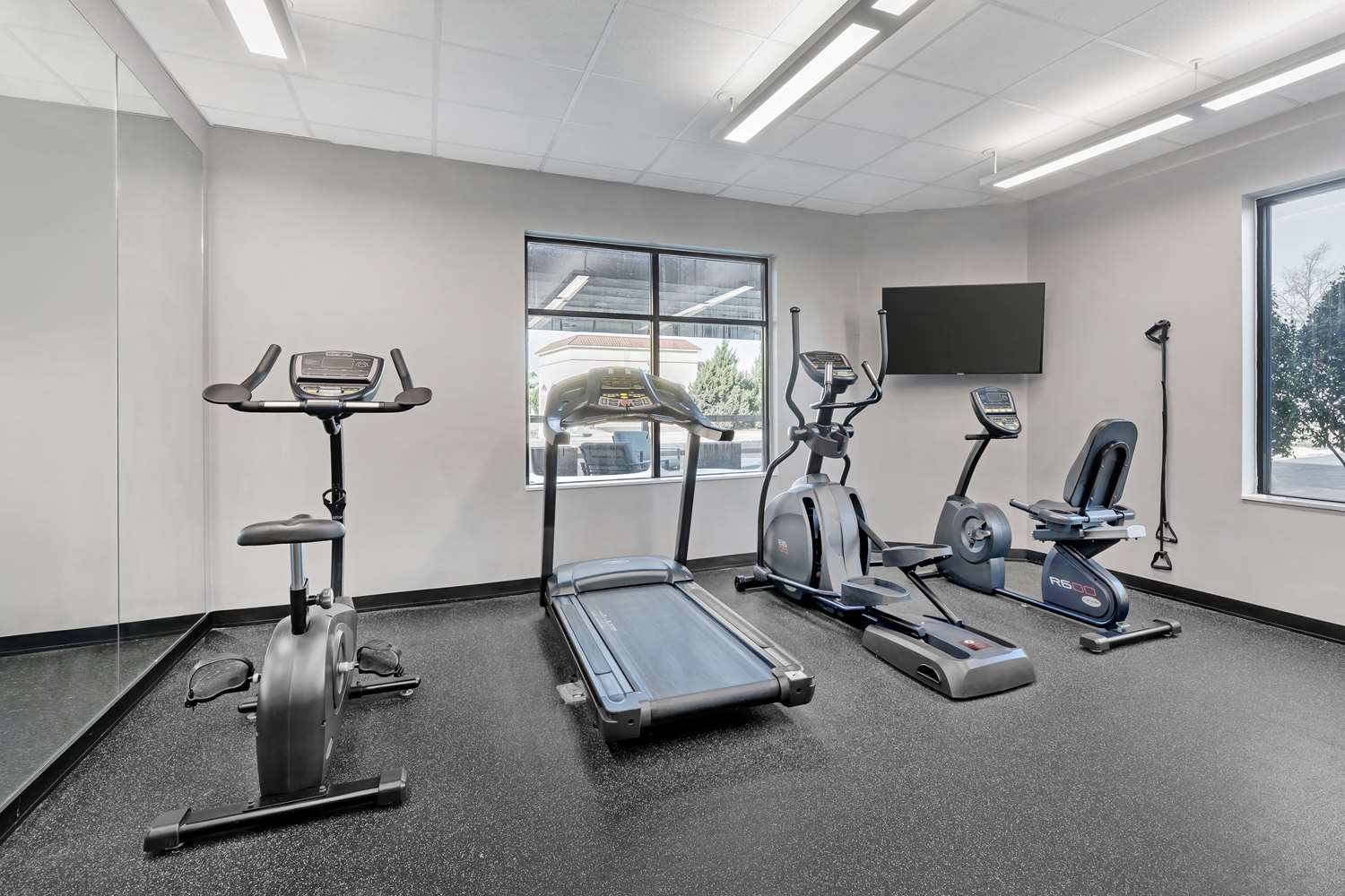 Best Western Plus Executive Residency Marion - photo 17