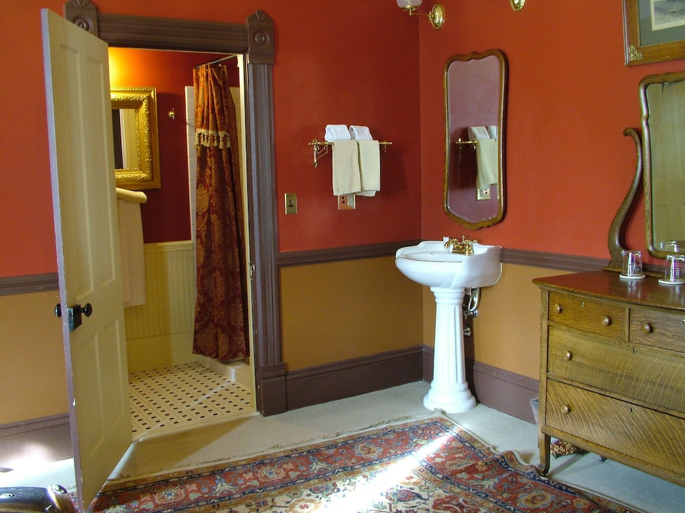Martin & Mason Hotel - photo 22