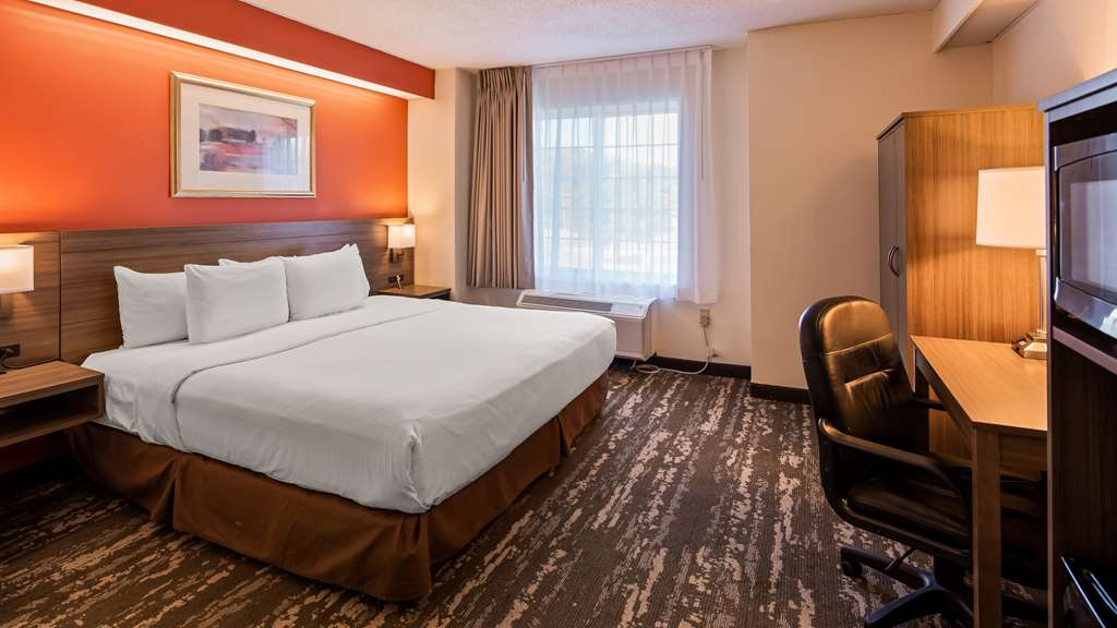 Charlevoix Inn & Suites SureStay Collection by Best Western - photo 13