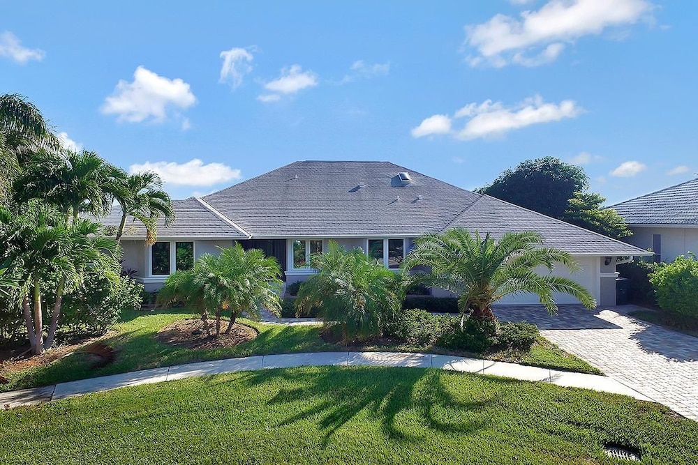 WH1074 3 Bedroom Holiday Home by Marco Naples Vacation Homes — 4-Star Luxury Hotel in Marco Island, United States