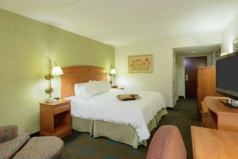 Hampton Inn Mt. Vernon - photo 6