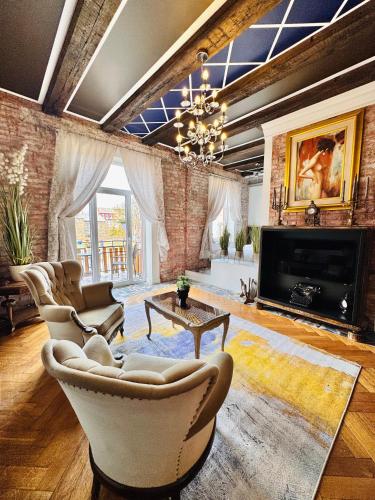 Vibrant Downtown Studio Oasis — 4-Star Luxury Hotel in Liepaja, Latvia