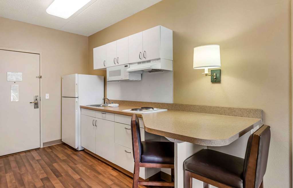 Extended Stay America Select Suites Chicago Vernon Hills Lin - photo 11