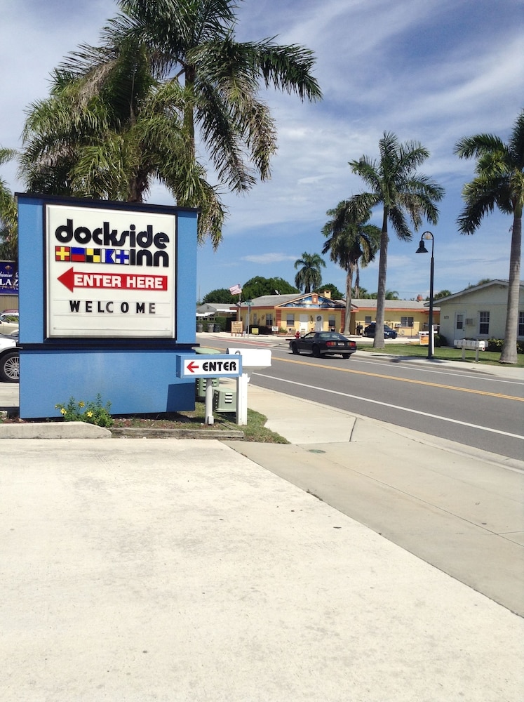 Dockside Inn & Resort - photo 54