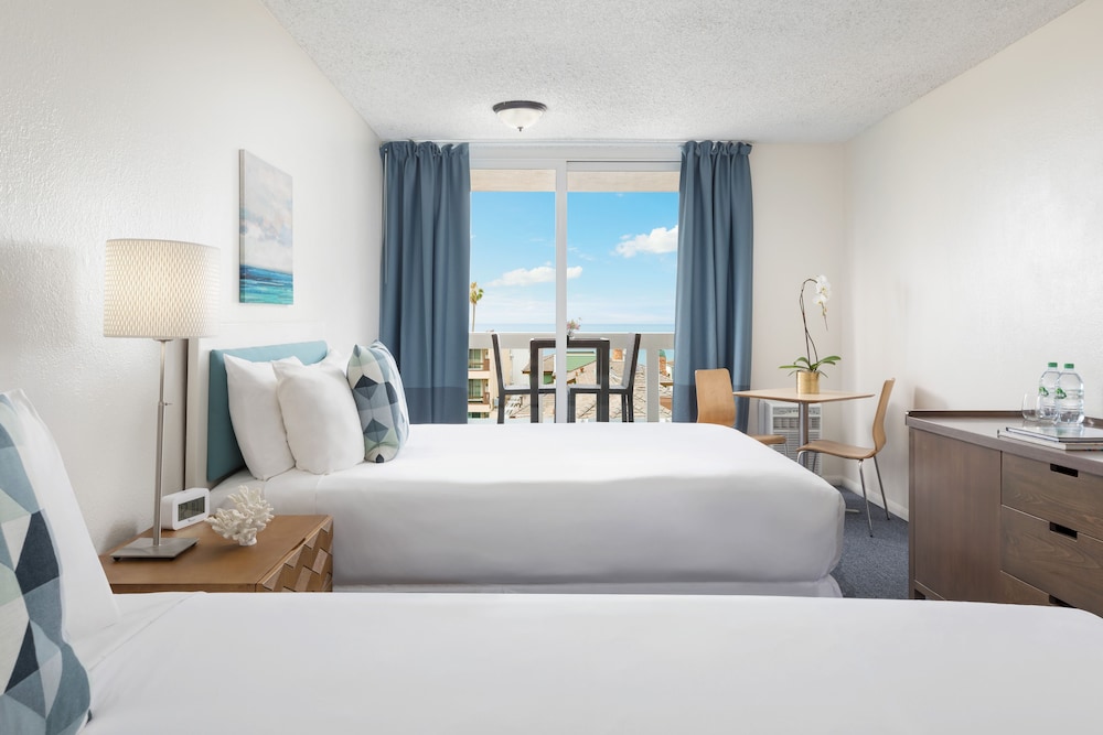 Pacific Edge Hotel - photo 58