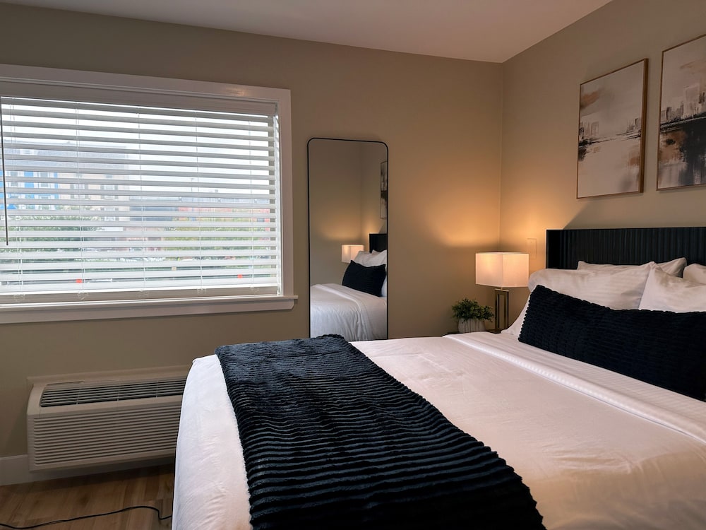 Mainstay Inn - photo 34