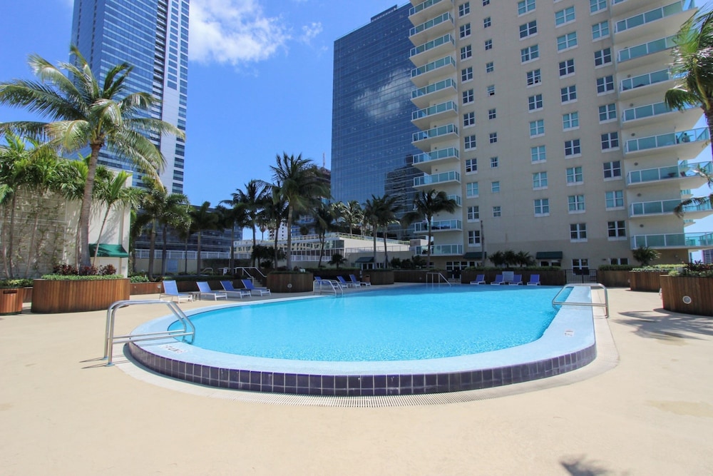 Bluebird Suites in Brickell — 4-Star Luxury Hotel in Miami, United States