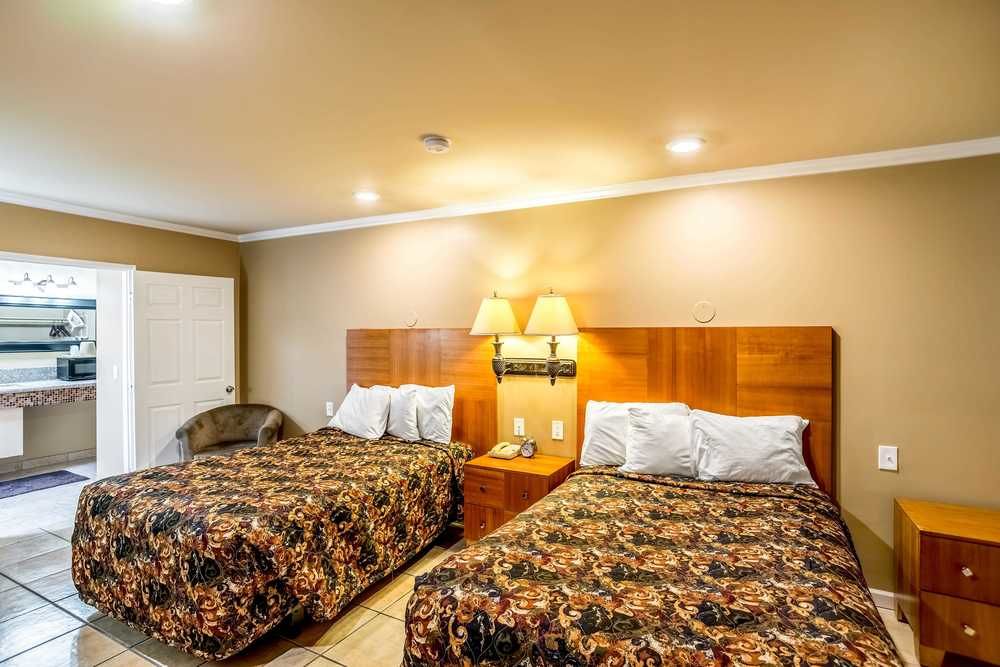 Wildcat Inn - photo 12
