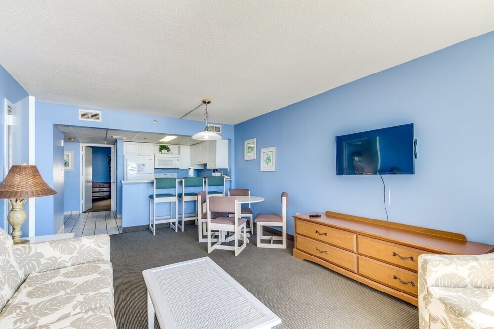 Oceanview 3BR Condo Modern and Fun Sand Dunes 603 — 4-Star Luxury Hotel in Myrtle Beach, United States
