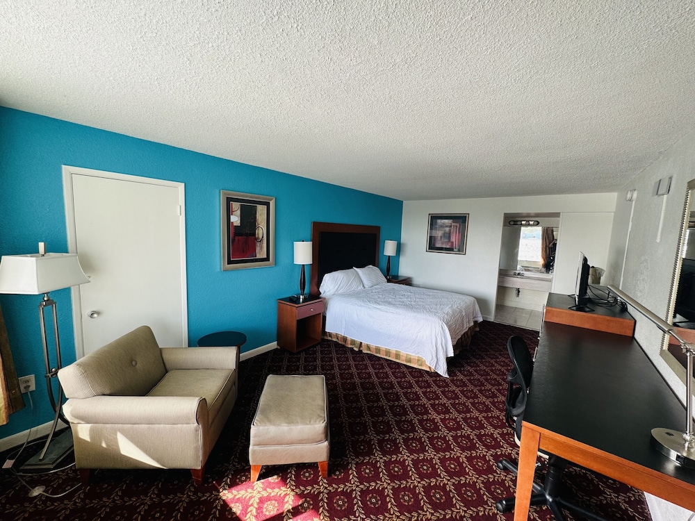 Boca Inn - photo 8