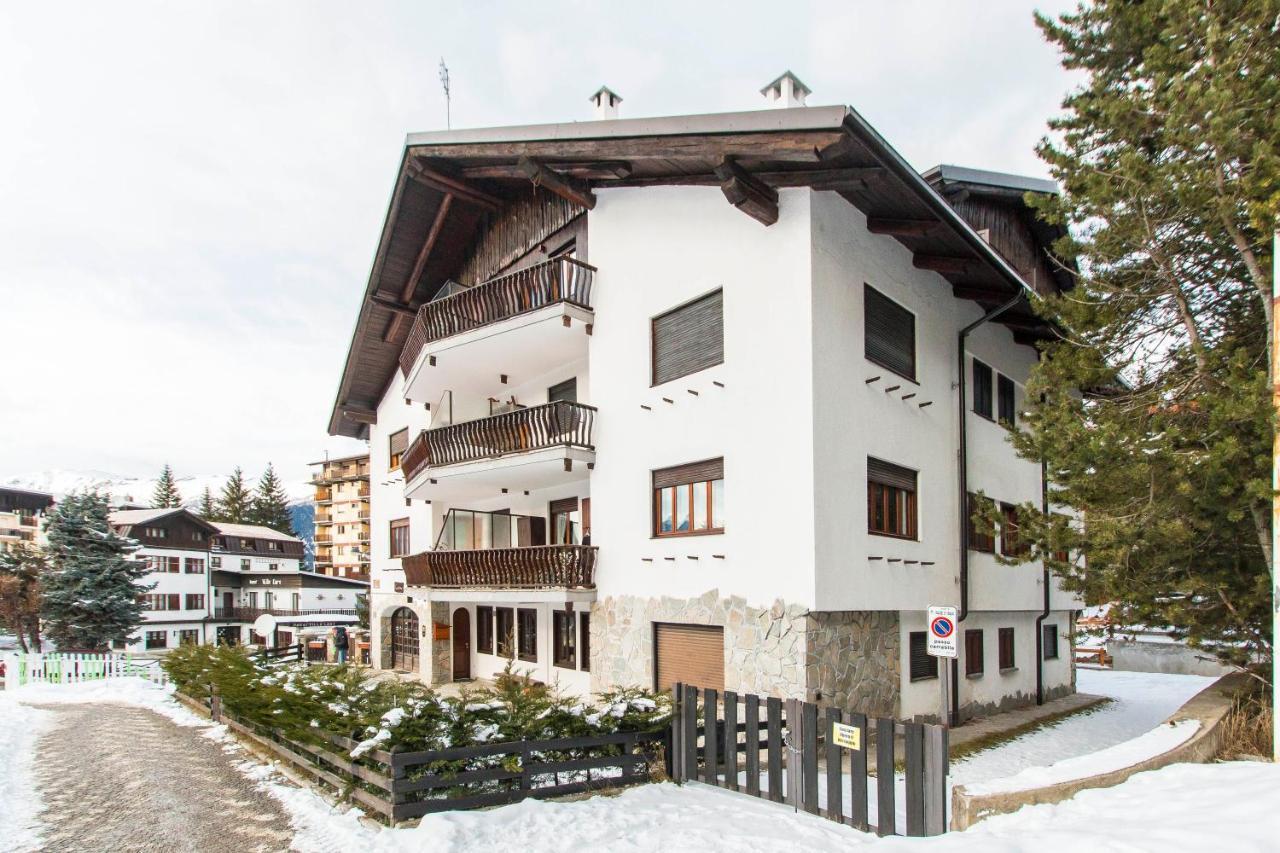 Appartamento Sulla Piazzetta Centrale — 4-Star Luxury Hotel in Sauze D'oulx, Italy