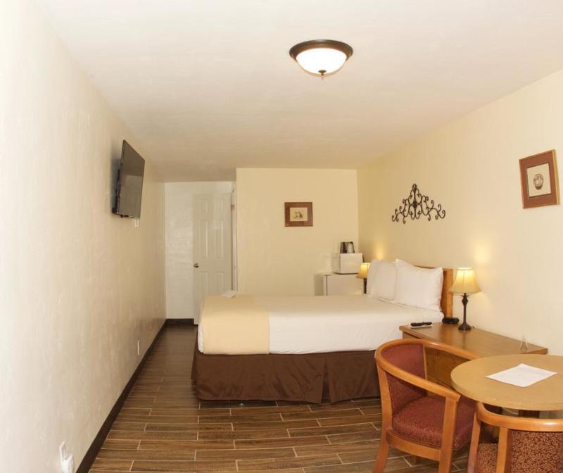 Adventure Inn Durango - photo 11
