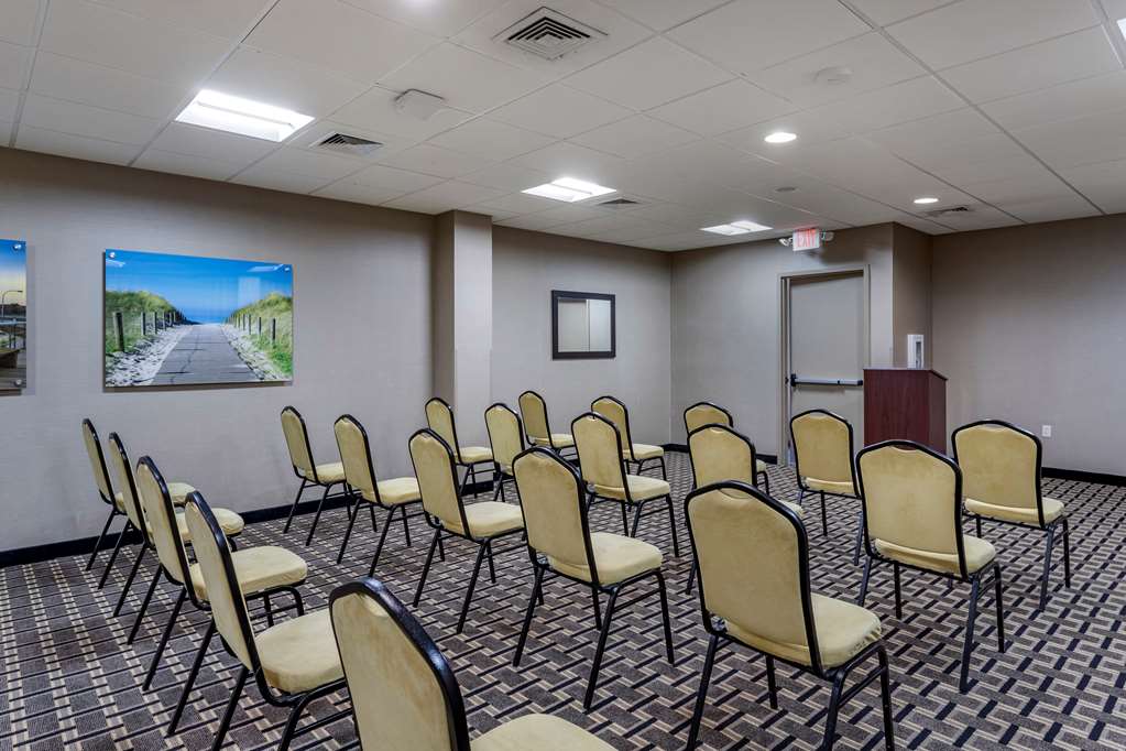 Comfort Inn Syosset Long Island - photo 32