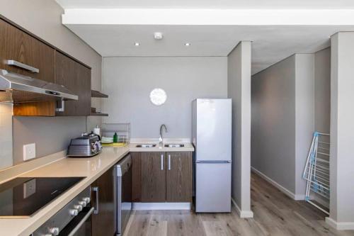 801 Infinity 2 Bedroom Beachfront Apartment