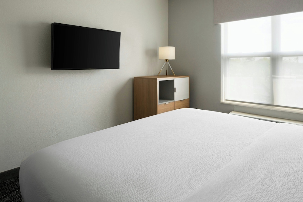 TownePlace Suites by Marriott Lafayette - photo 16